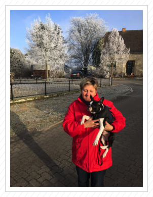 Diego mit Frauchen im Dezember 2016 Diego mit Frauchen im Dezember 2016
